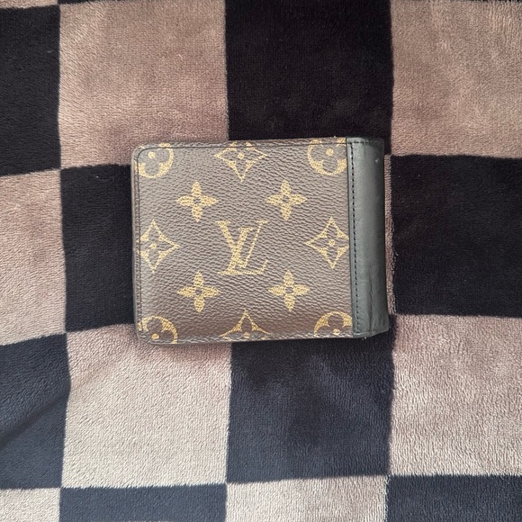 Men’s wallet Louis Vuitton like new!! - Picture 2 of 8